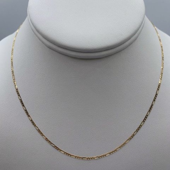 10K Yellow Gold, 1.5mm Figaro Chain 16" - Picture 3 of 3